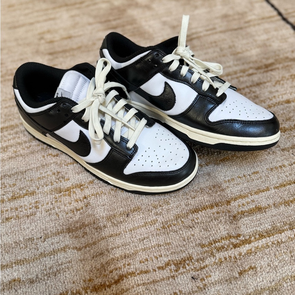 Nike Dunk Low Premium